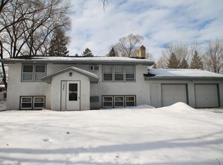 1335 7th Ln, Anoka, MN 55303