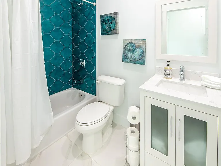152 Avenue D — Photo 38