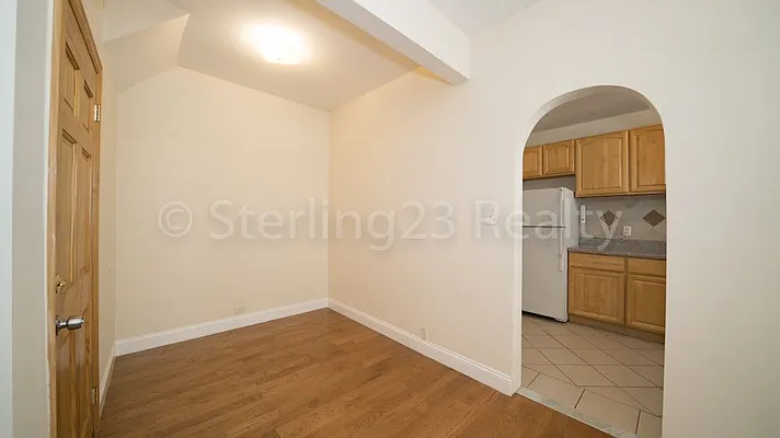 Rented by Sterling Realty Solution Inc | media 32