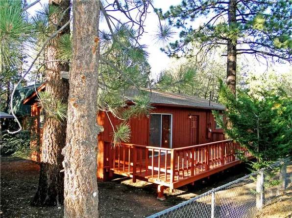 376 Highland Ln, Sugarloaf, CA 92386