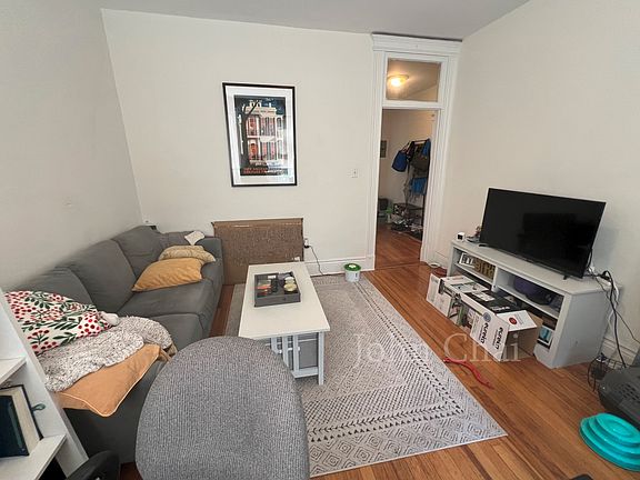 5th image of 116 Warren St APT 14