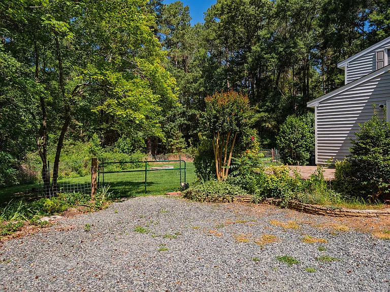 7 Twin Lakes Dr — Photo 32