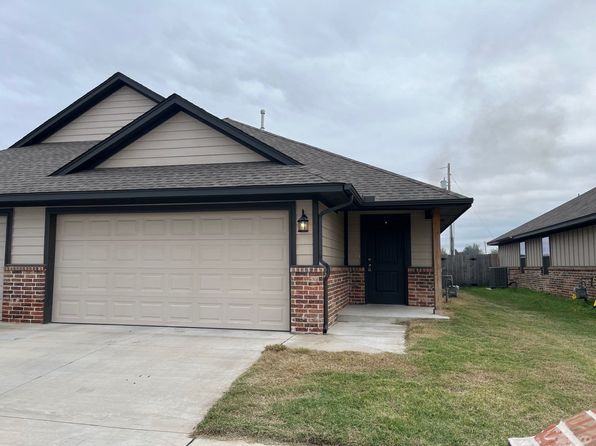 5210 Oakwood Villa Ct