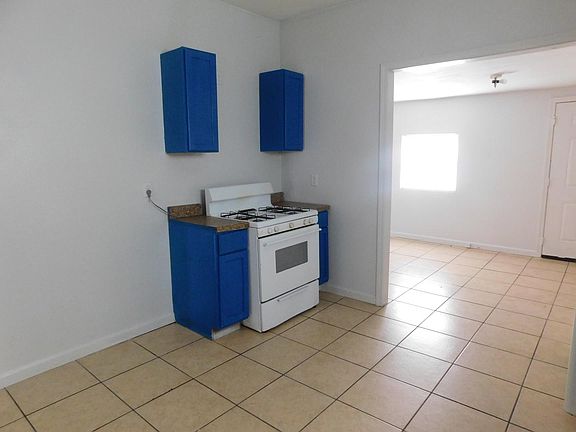 5th image of 2221 Saint Anthony St
