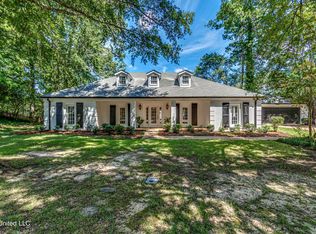 206 Comstock Ln, Madison, MS 39110
