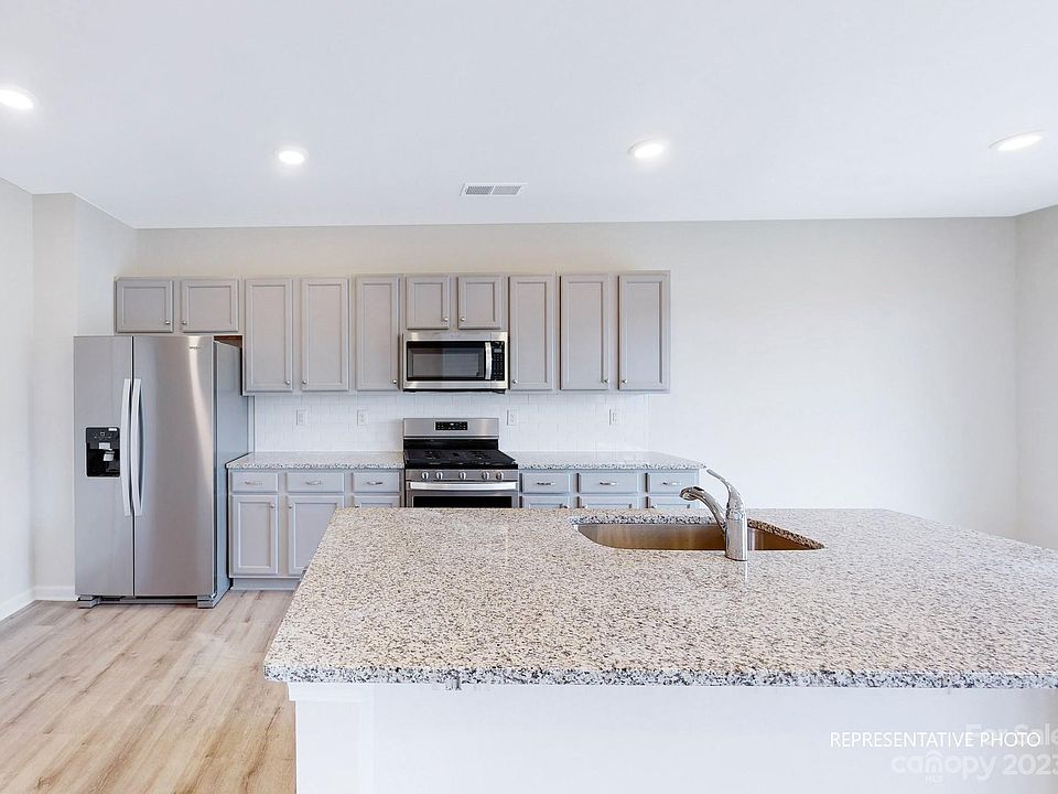 154 Bezelle Ave, York, SC 29745 Zillow