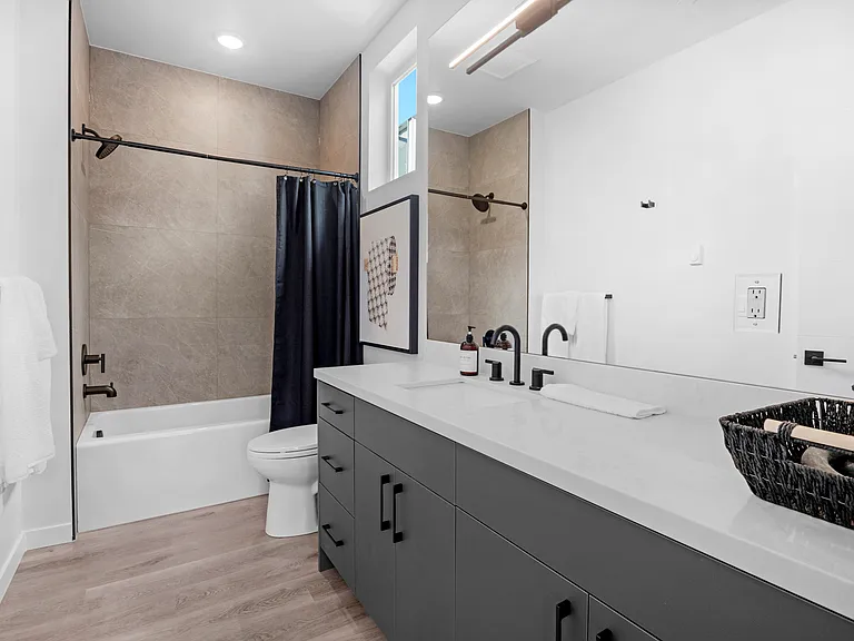 6716 Corson Ave S #A — Photo 12