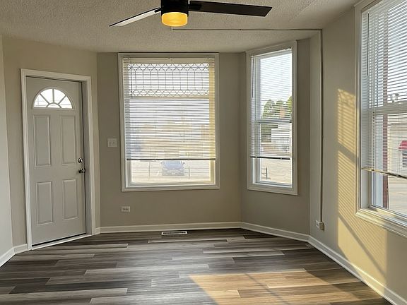 4th image of 212 E Calhoun St #1E