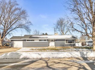 2211 Hawthorne Ave, Janesville, WI 53545