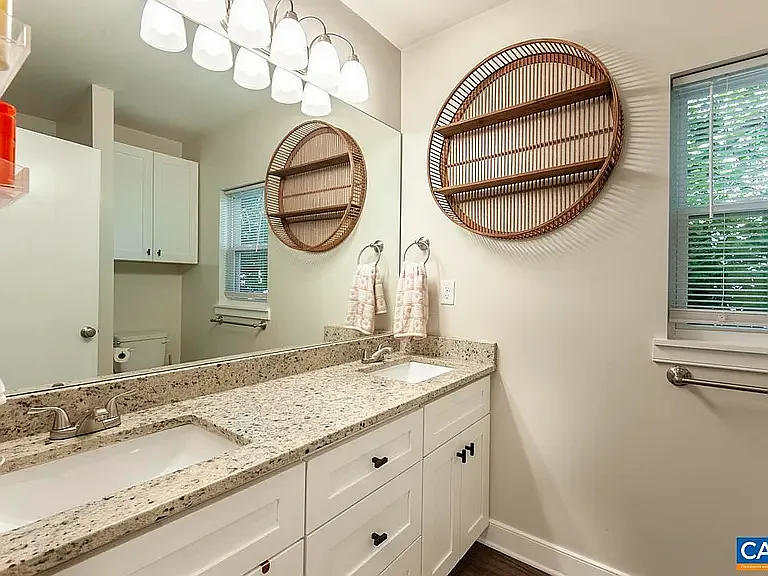 Double sink