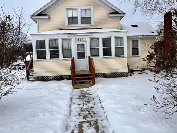 517 Roosevelt St, Coleraine, MN 55722