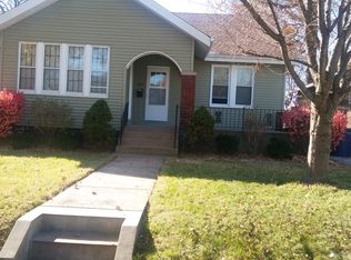 817 Forest Ave, Belleville, IL 62220