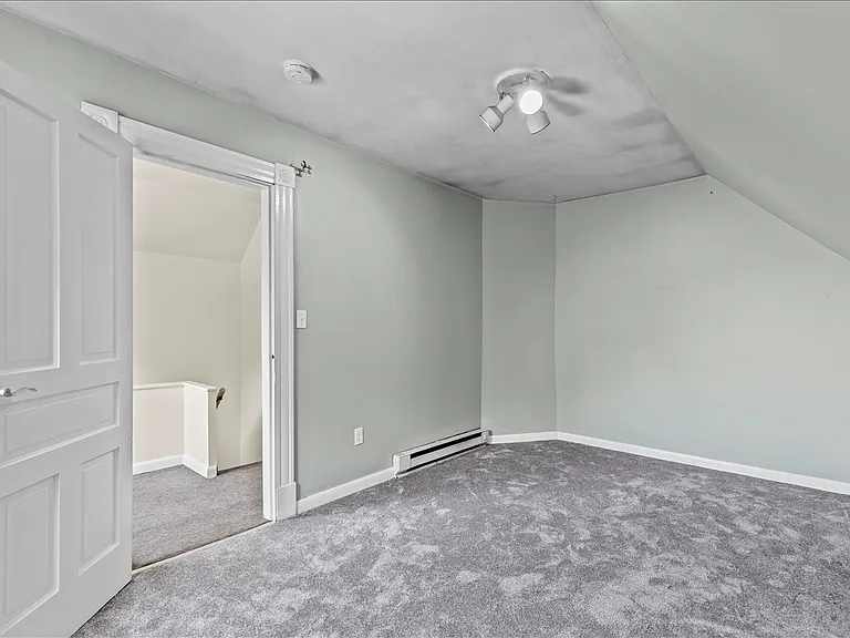 171-173 Norton St #2 — Photo 20