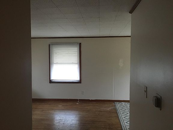 2nd image of 407 S Division St APT 4
