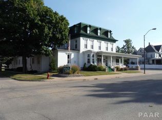 209 E Chestnut St, Canton, IL 61520