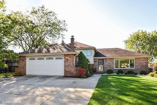1st image of 8119 Hillcrest Ln