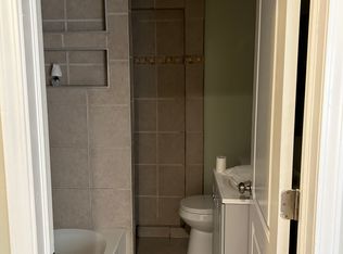 32 E 75th St #1, Chicago, IL 60619