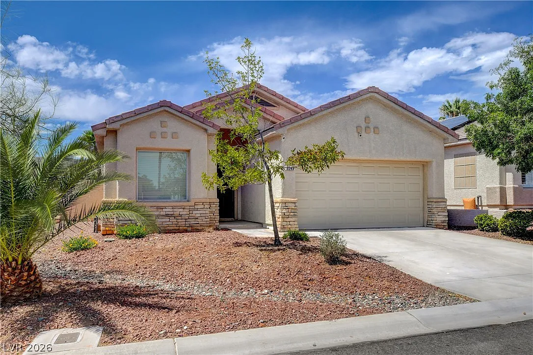 3 bed, 2.0 bath, 1547 sqft, $2,550 — Photo 1