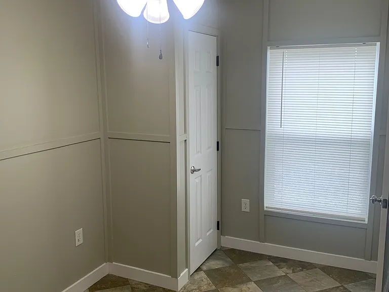636 Olive St #F — Photo 7