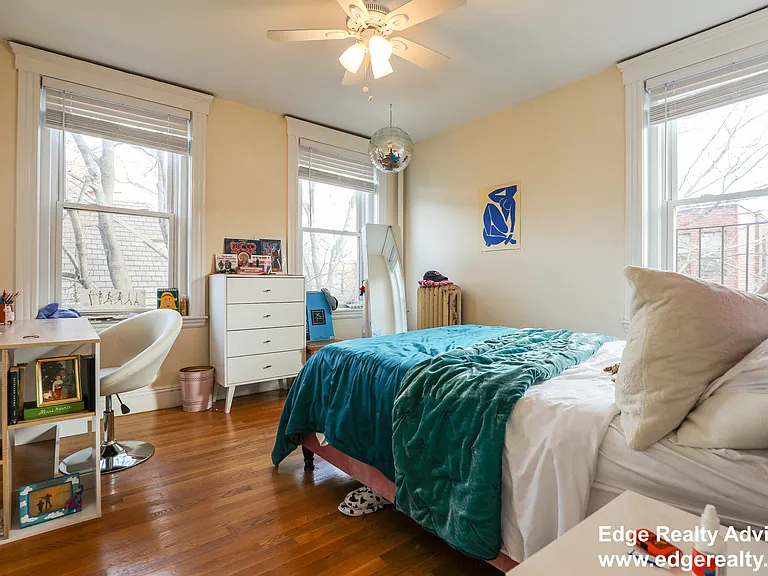 28 Quint Ave #21 — Photo 6