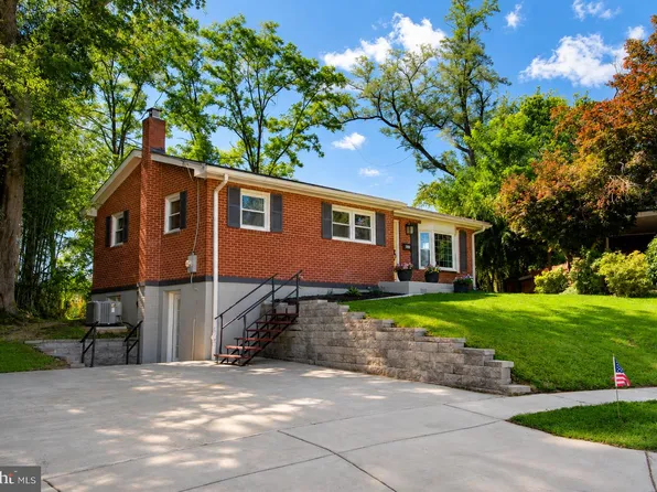 8808 Leonard Dr, Silver Spring, MD 20910