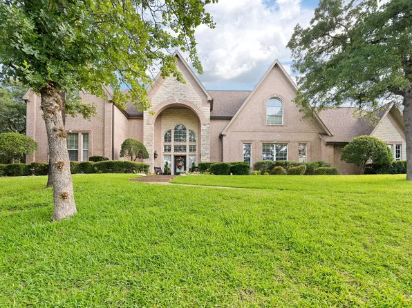 2829 Donnybrook Dr, Burleson, TX 76028