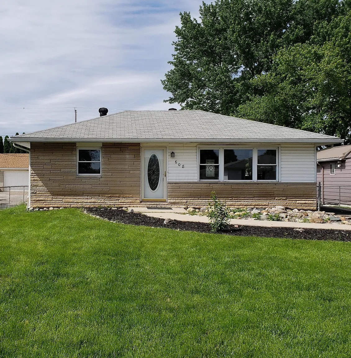 608 Colton Rd photo 1