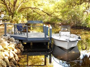 126 21st St NW, Ruskin, FL 33570