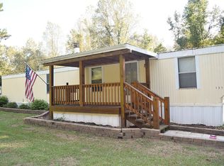 131 Chapel Hill Dr, Burgaw, NC 28425