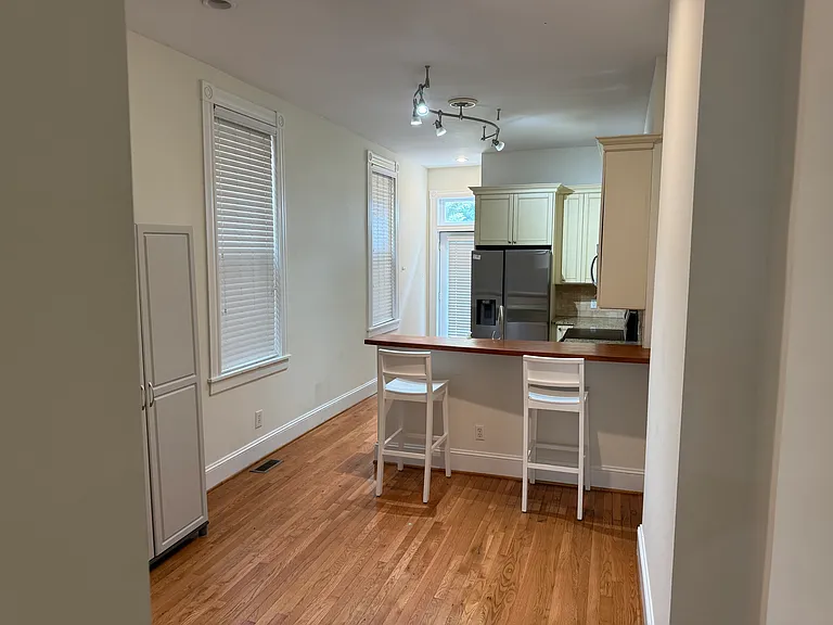 1115 Floyd Ave — Photo 50