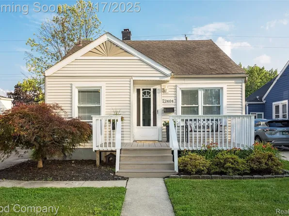2404 Rowland Ave, Royal Oak, MI 48067