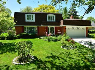 18W155 Belair Ct, Darien, IL