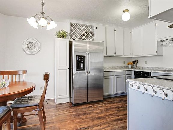 4th image of 600 San Benito Ct