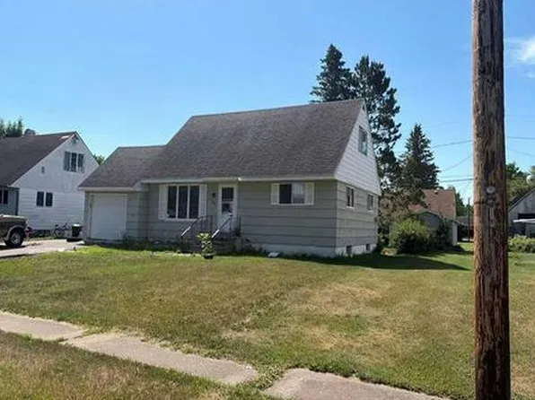 212 Arlington Rd, Hoyt Lakes, MN 55750