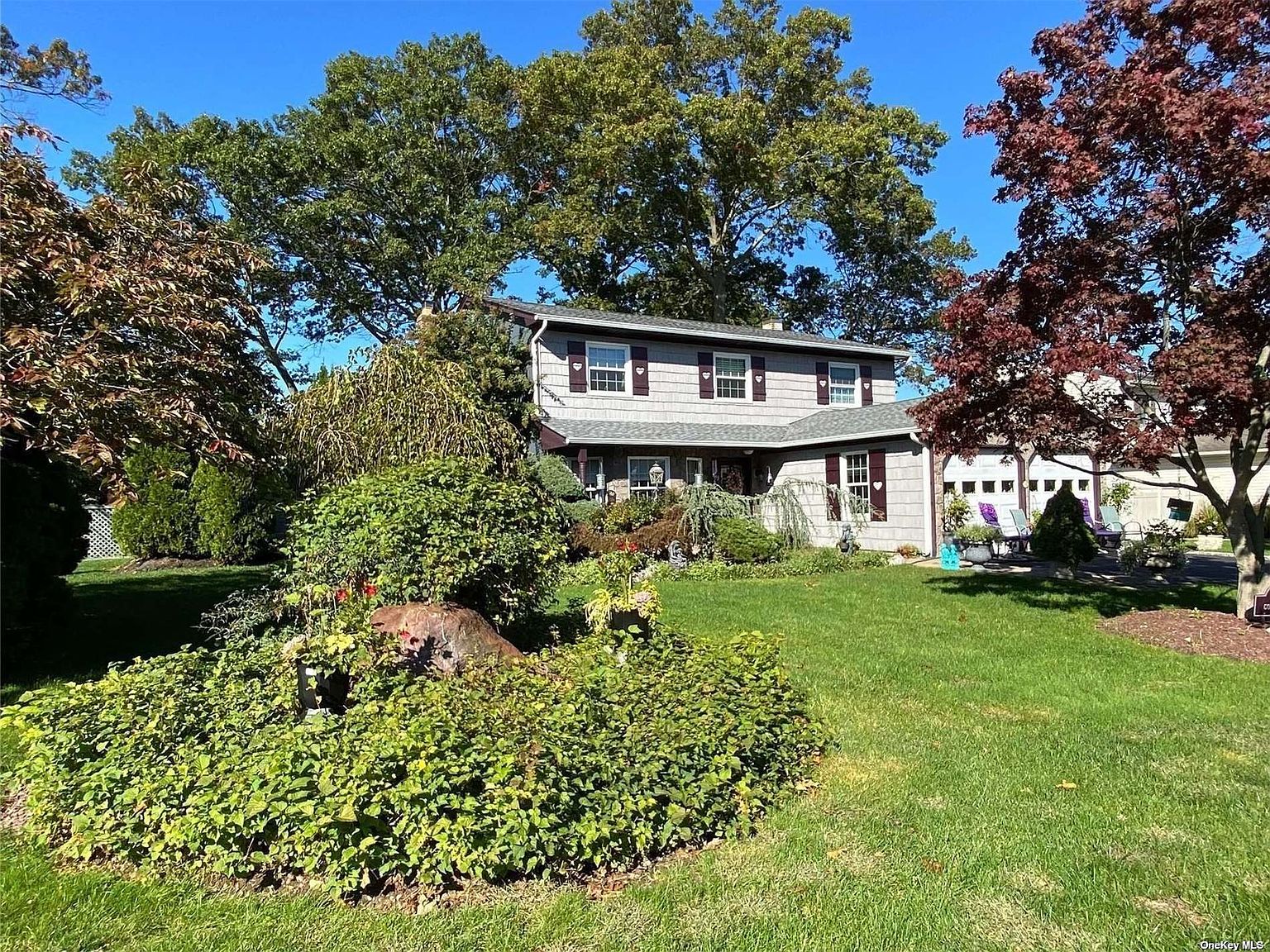 9 Colmar Avenue, Lake Grove, NY 11755 Zillow