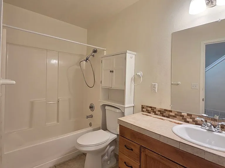 5118 Hunt St NW #B — Photo 10