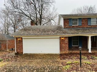 6905 Deep Spring Ct, Spring Mill, KY 40228