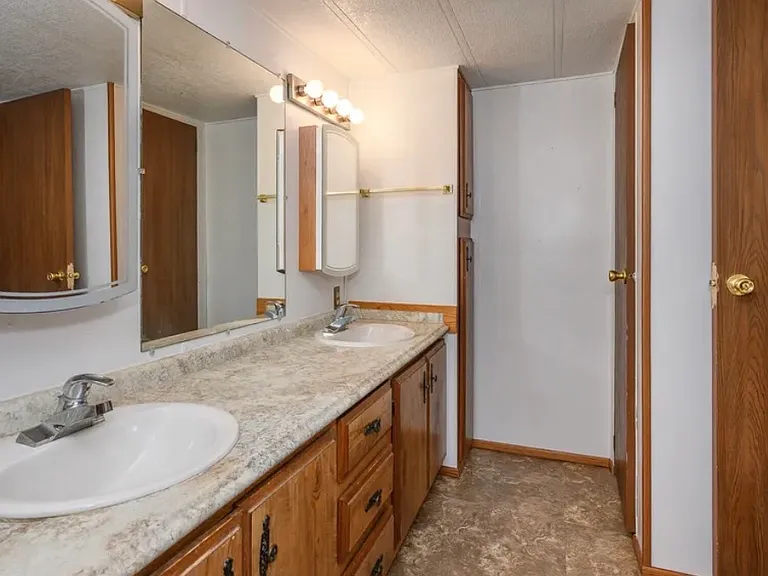 1303 Custer Dr — Photo 5