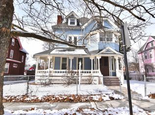 204 Saint James Ave, Springfield, MA 01109