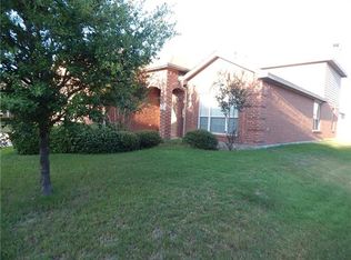 1117 Nighthawk Rd, Fort Worth, TX 76108