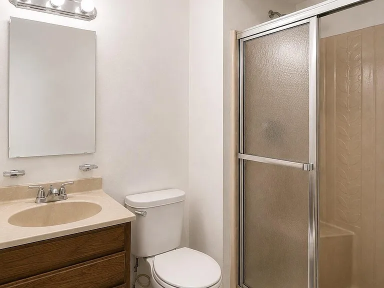 610A N Victoria Ave #1 — Photo 16