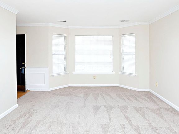 4th image of 3704 Dunswood Pl
