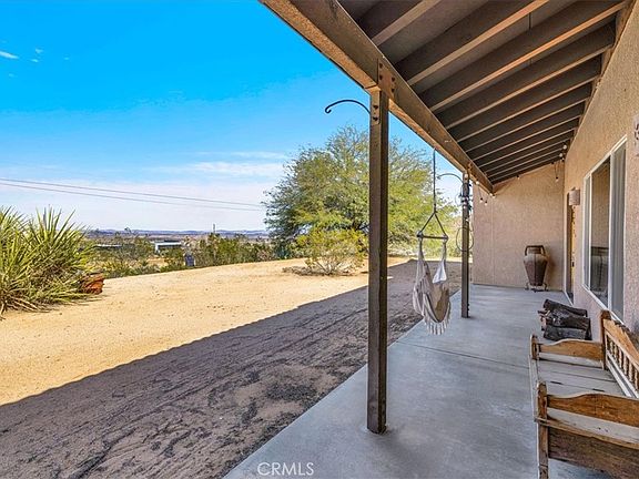 3rd image of 61481 Latham Trl