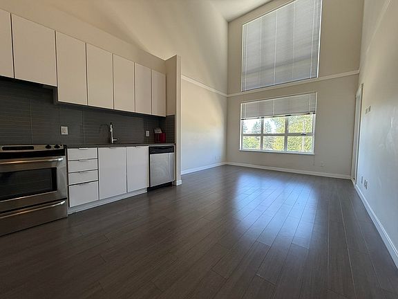 4th image of 9877 University Cres #518