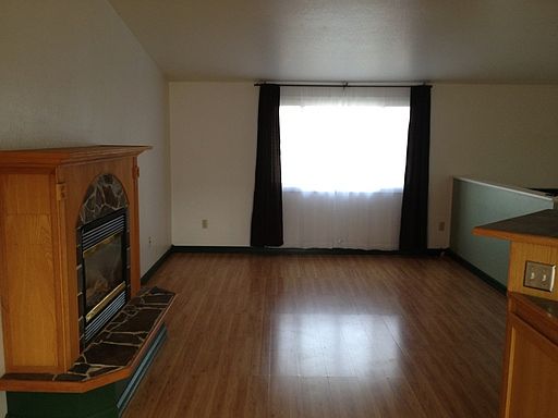 5th image of 2200 Garland Dr APT 31