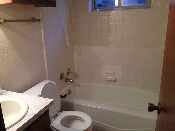 Main bathroom and shower