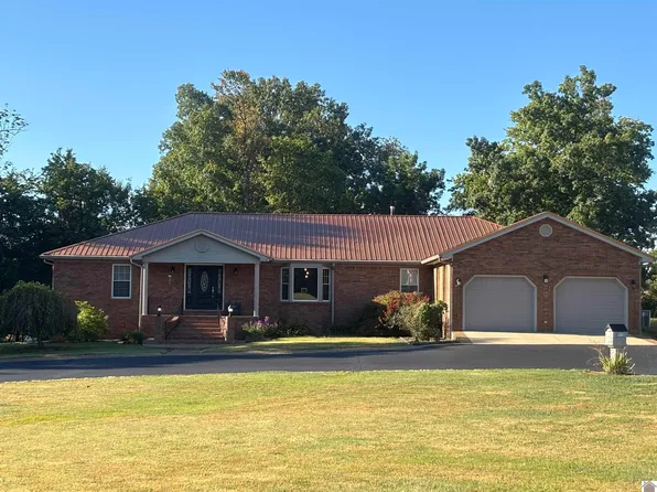 7505 Della Ln, Paducah, KY 42003