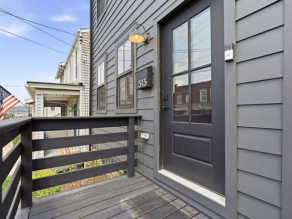 3rd image of 313 44th St