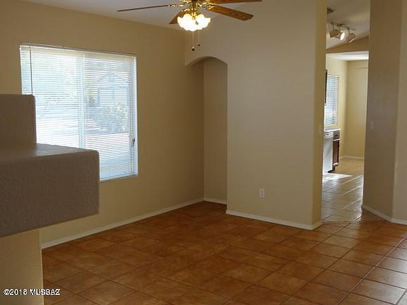 5th image of 8021 N Tackroom Ln