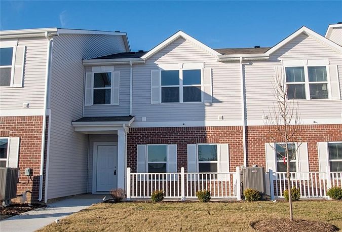 1st image of 12015 Zircon Ln Unit 900